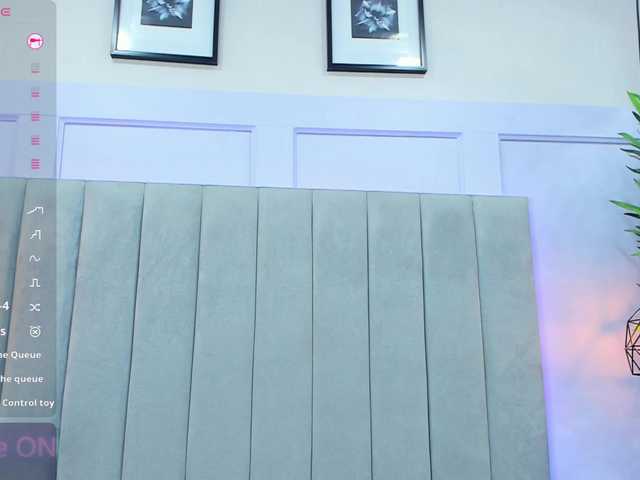 EmmaRogers live webcam show