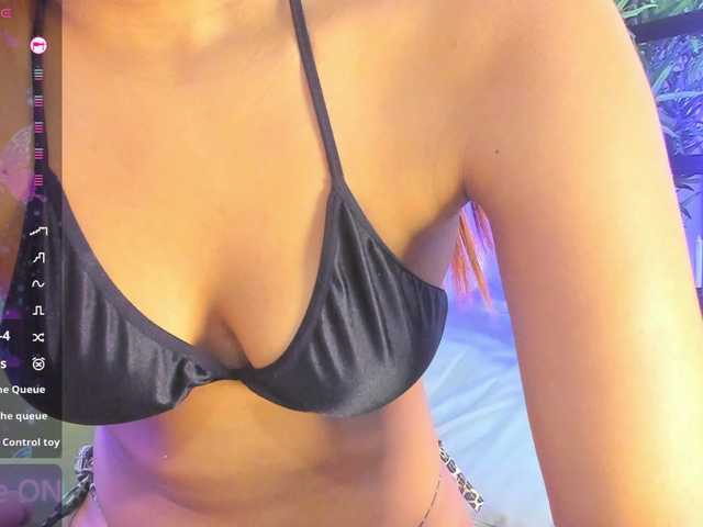 EmmaRogers live cam on BongaCams