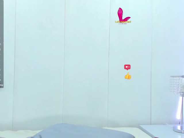 EmmaRogers live cam on BongaCams
