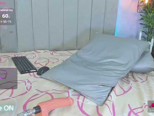 EmmaRogers live cam on BongaCams