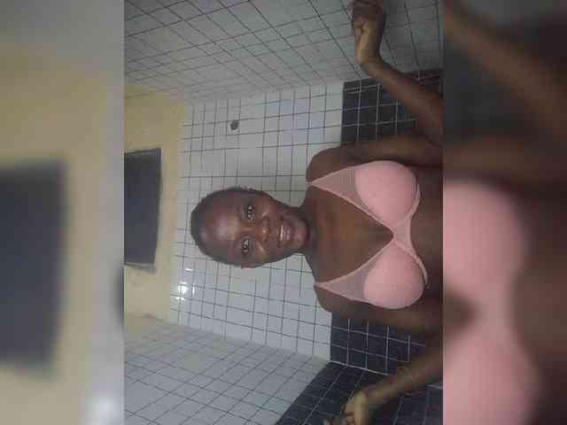 Model: Maryjoy