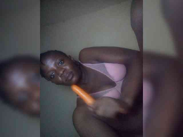 Maryjoy Live Webcam on BongaCams