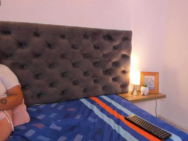 KARLA-NAUGHTY live cam on BongaCams