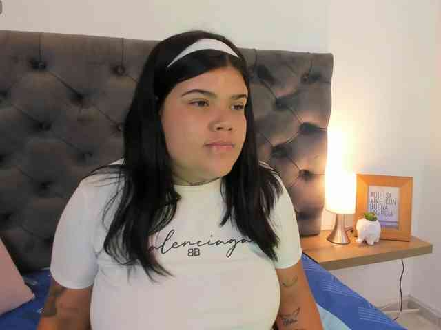 karla-naughty's live room