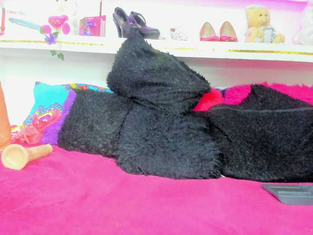 connyblonde live cam on BongaCams