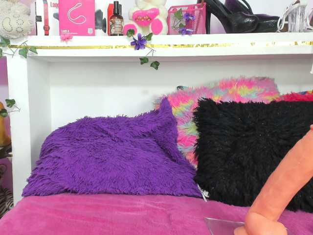 connyblonde live cam on BongaCams