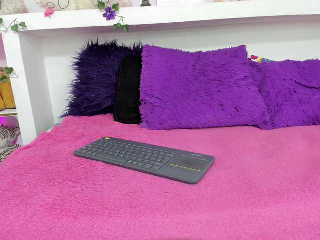 connyblonde live cam on BongaCams