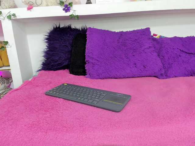 connyblonde live cam on BongaCams
