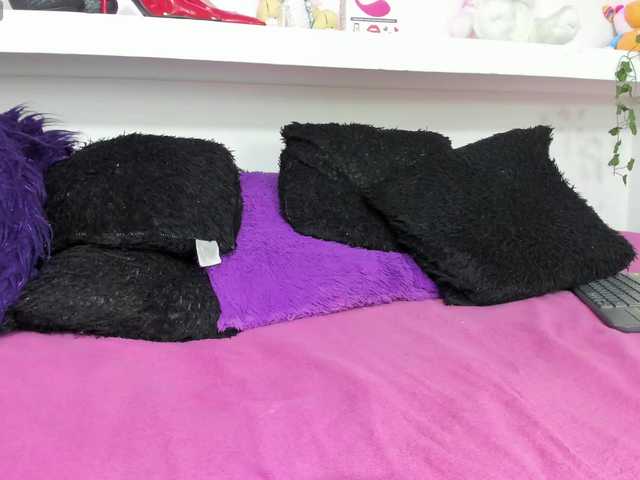 connyblonde live cam on BongaCams