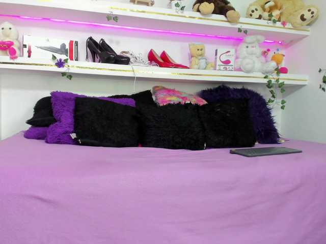 connyblonde live cam on BongaCams