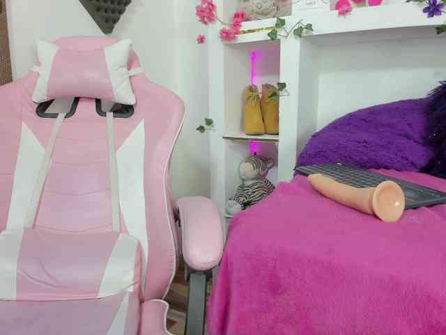 connyblonde webcam
