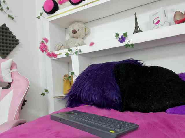 connyblonde webcam