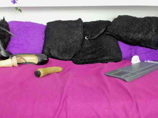 connyblonde webcam