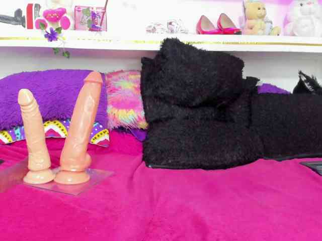 connyblonde webcam