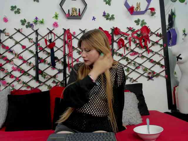 connyblonde webcam