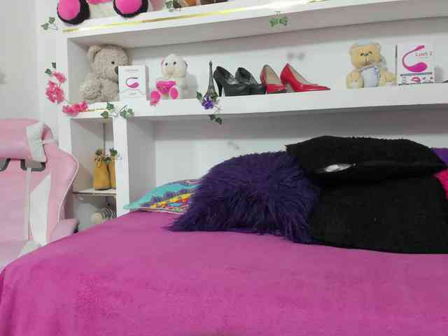 connyblonde webcam