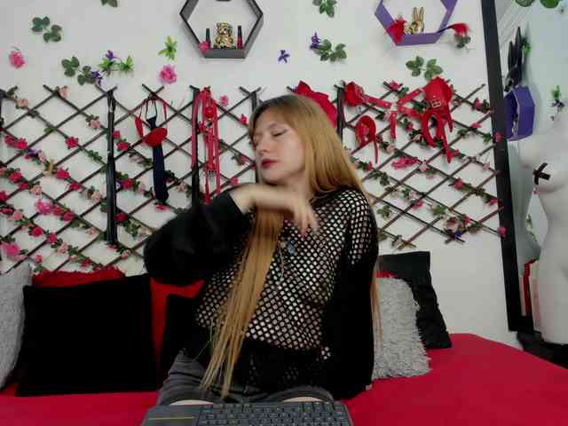 connyblonde webcam