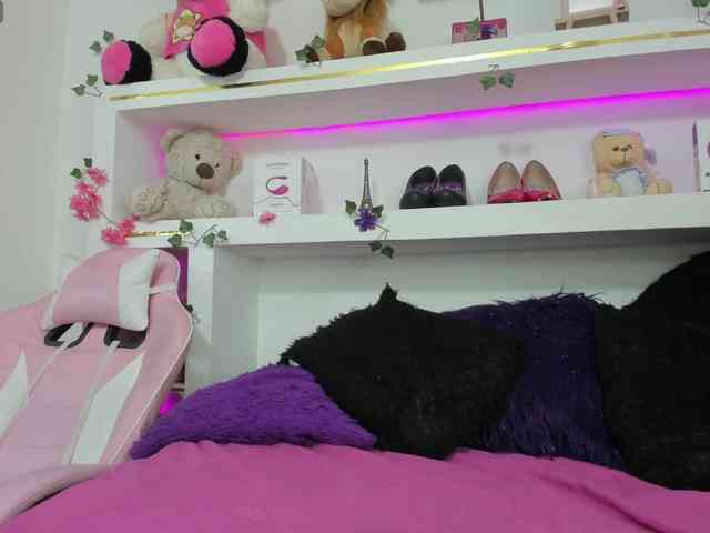 connyblonde webcam