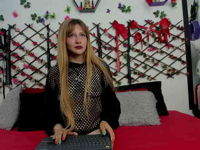 connyblonde webcam