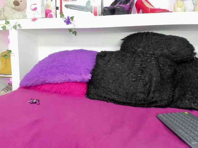 connyblonde webcam
