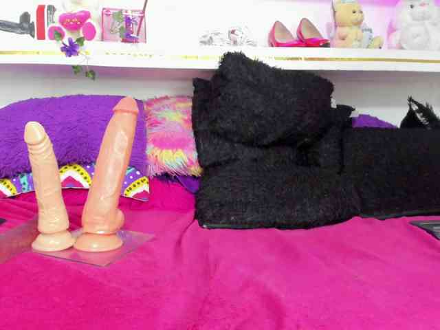 connyblonde webcam