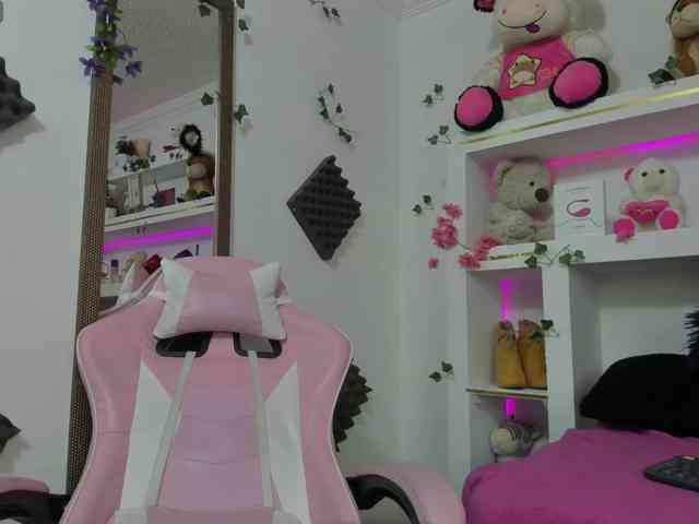 connyblonde webcam