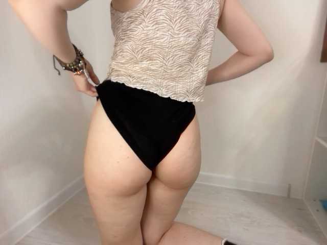 Larast live cam on BongaCams