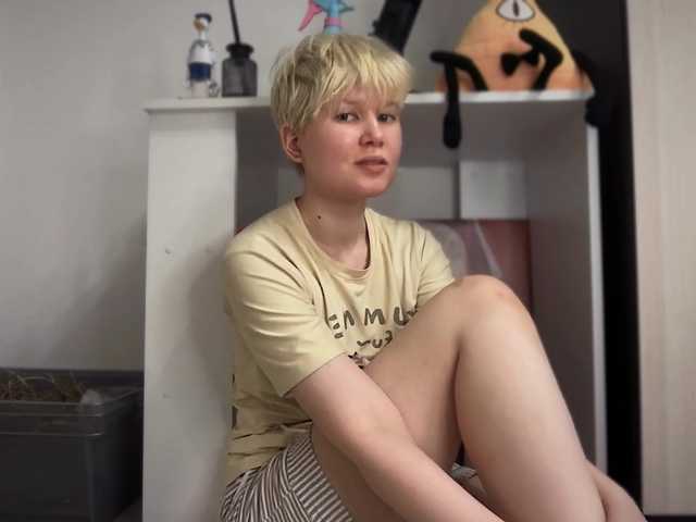 Larast live cam on BongaCams