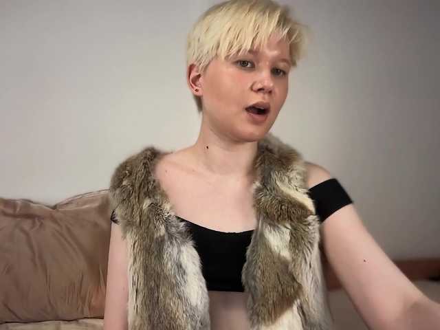 Larast live cam on BongaCams