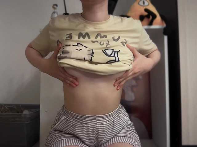 Larast live cam on BongaCams