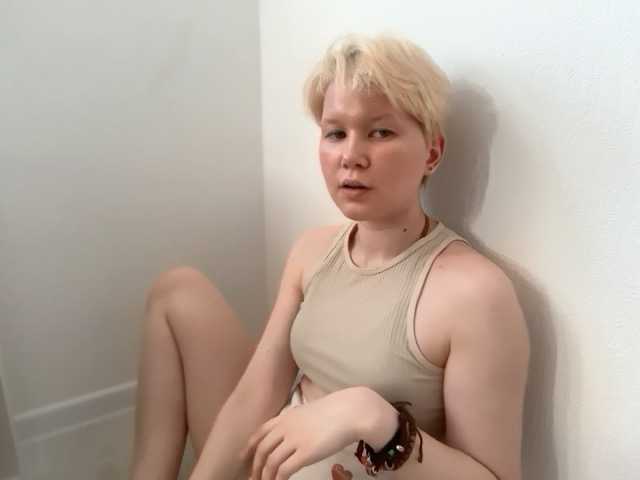 Larast live cam on BongaCams