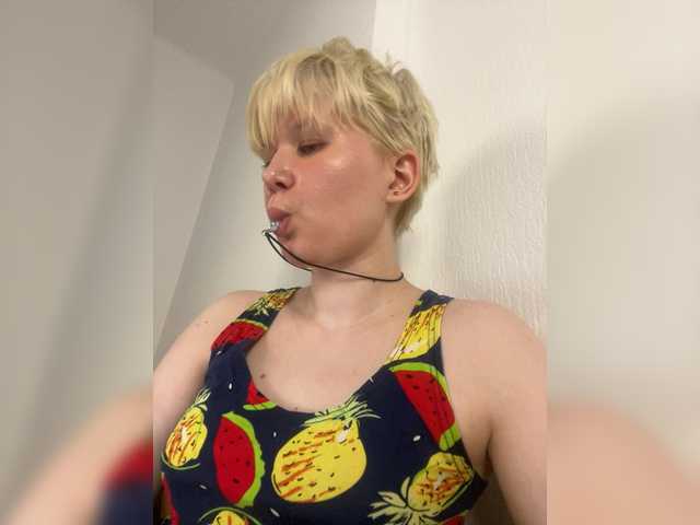Larast live cam on BongaCams