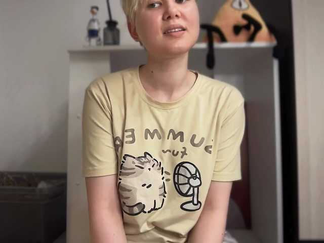 Larast live cam on BongaCams