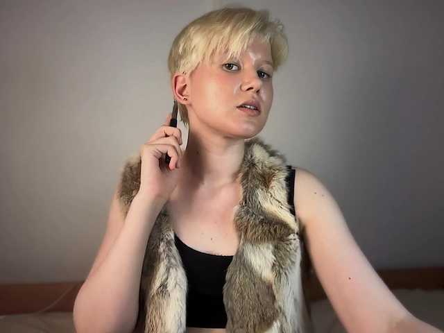 Larast live cam on BongaCams