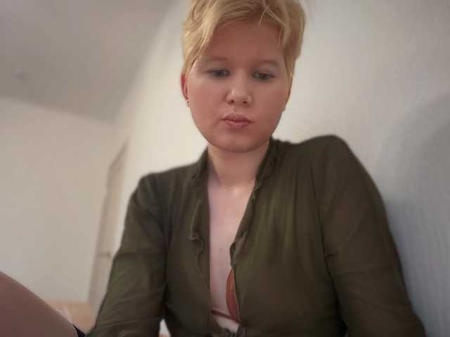 Larast live webcam show