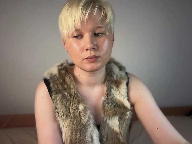 Larast live cam on BongaCams