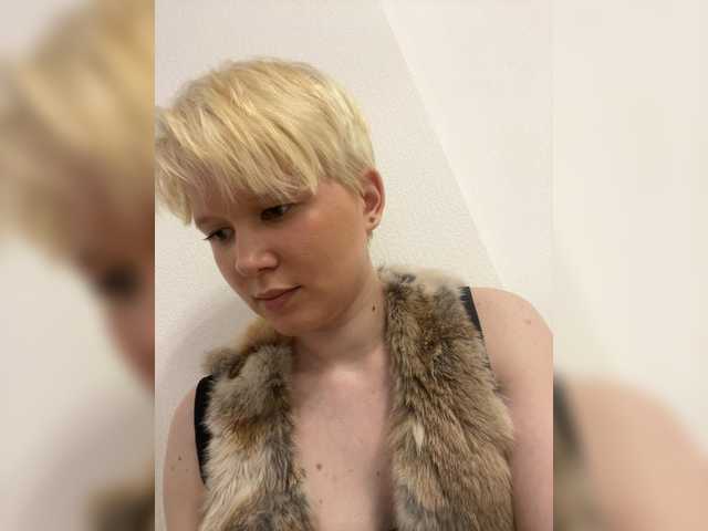 Larast live cam on BongaCams