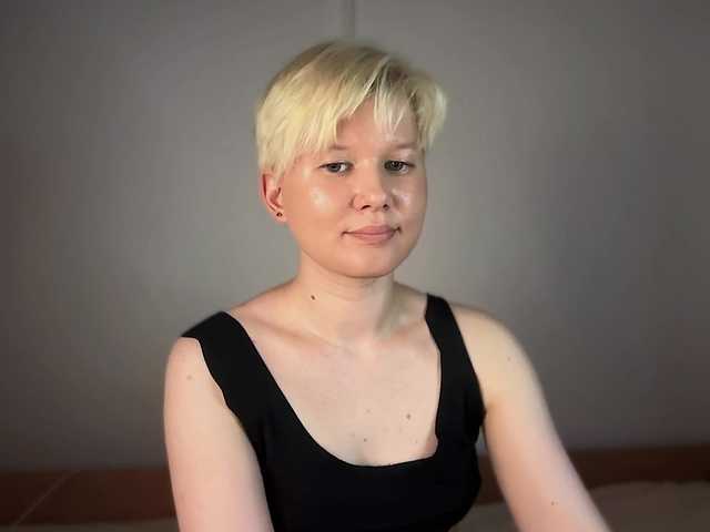 Larast live cam on BongaCams