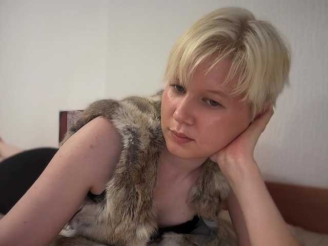 Larast live cam on BongaCams