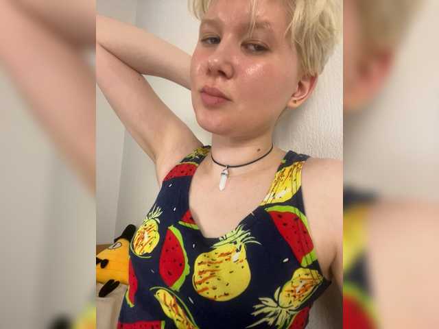 Larast live cam on BongaCams