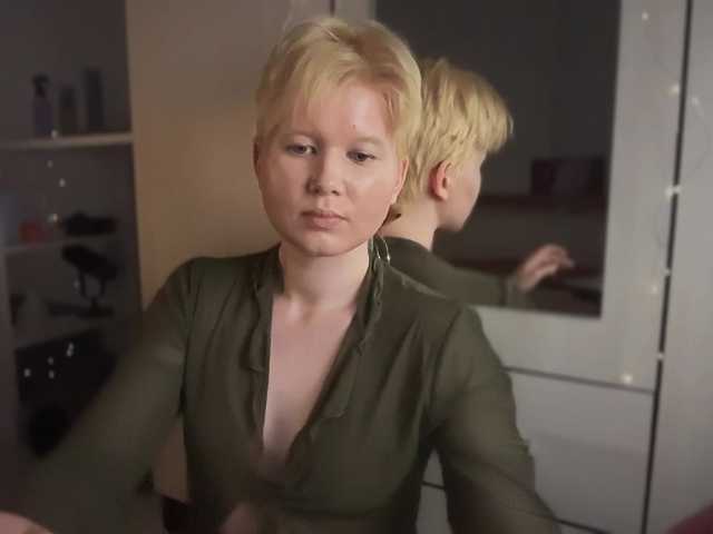 Larast live cam on BongaCams
