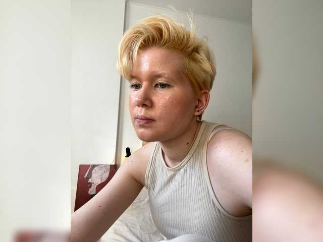 Larast live cam on BongaCams