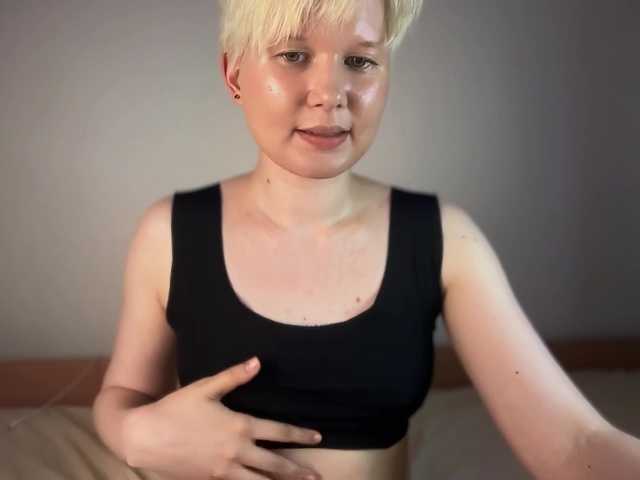 Larast live cam on BongaCams