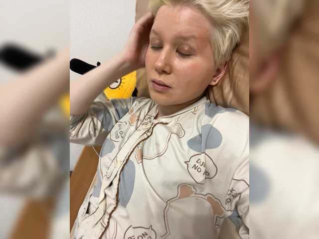 Larast live cam on BongaCams