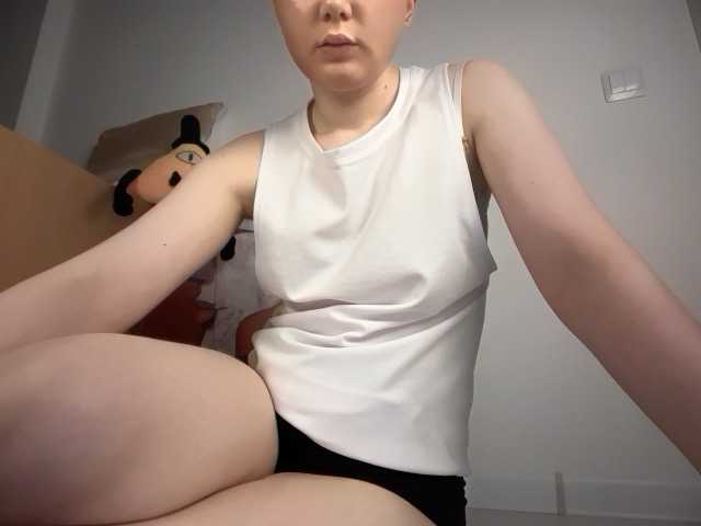 Larast live cam on BongaCams