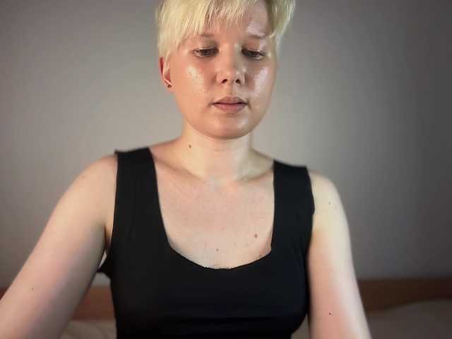 Larast live cam on BongaCams
