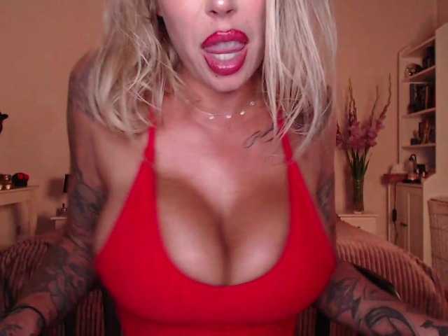 desireSADIE live webcam show