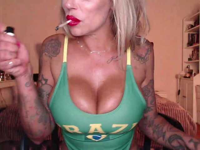 desireSADIE live cam on BongaCams