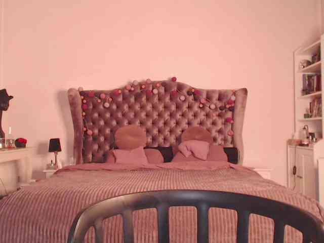 desireSADIE webcam