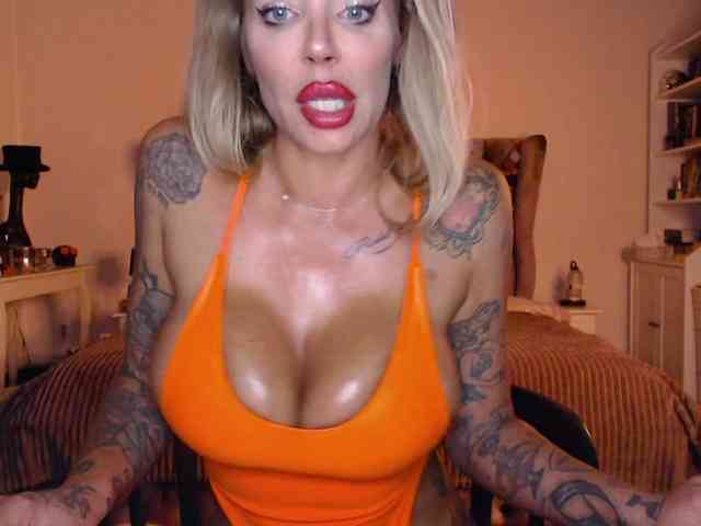 desireSADIE webcam